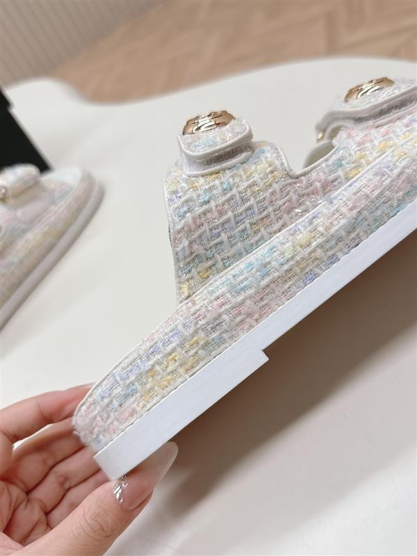 20251128184439727 280